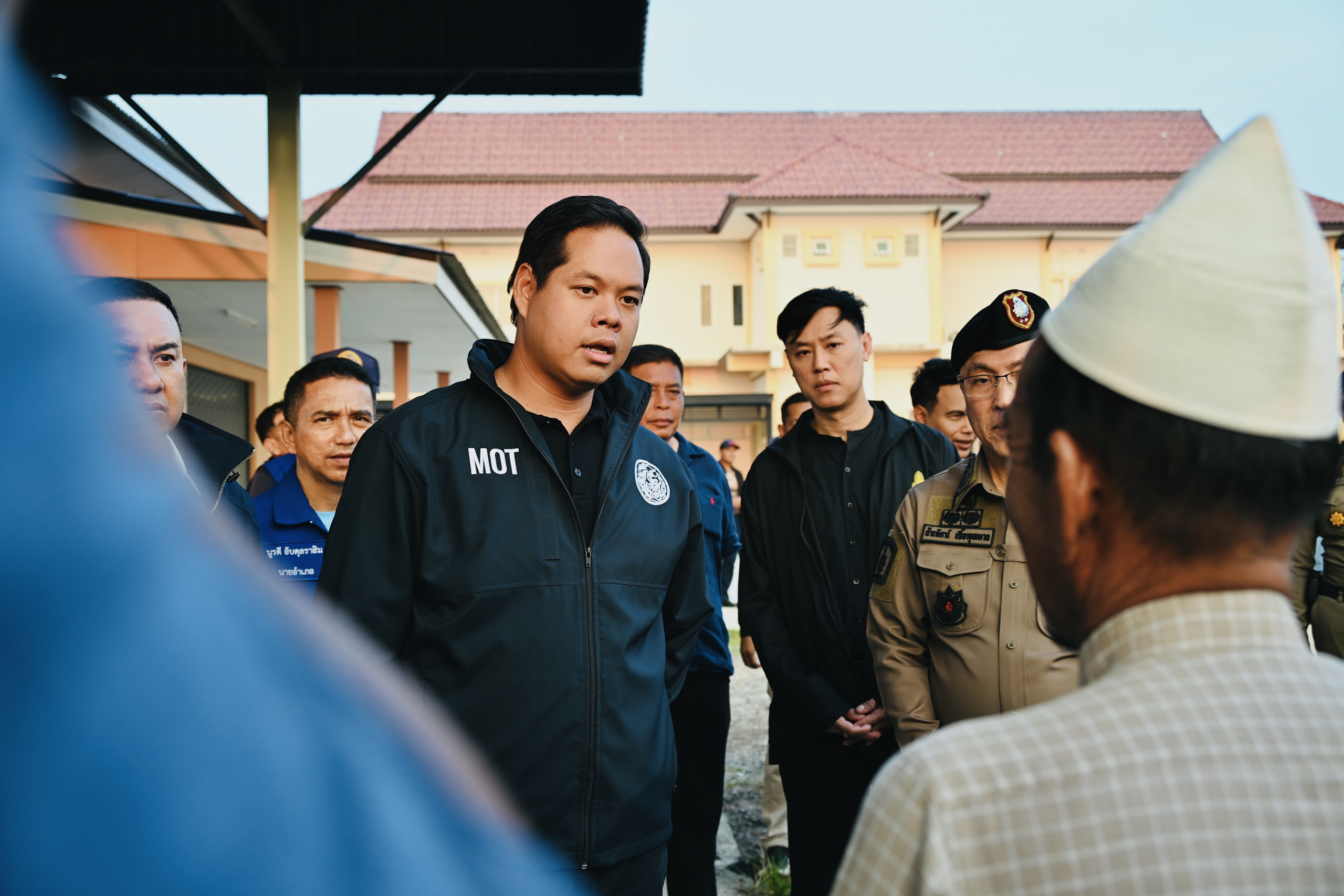 “รมช.สรรเพชญ” รุดลงปัตตานี เหตุป่วนใต้ สั่ง ศอ.บต.-ผู้ว่าฯ เร่งรวมข้อมูล จ่อเสนอ ครม.สัญจร สิ้นเดือนนี้