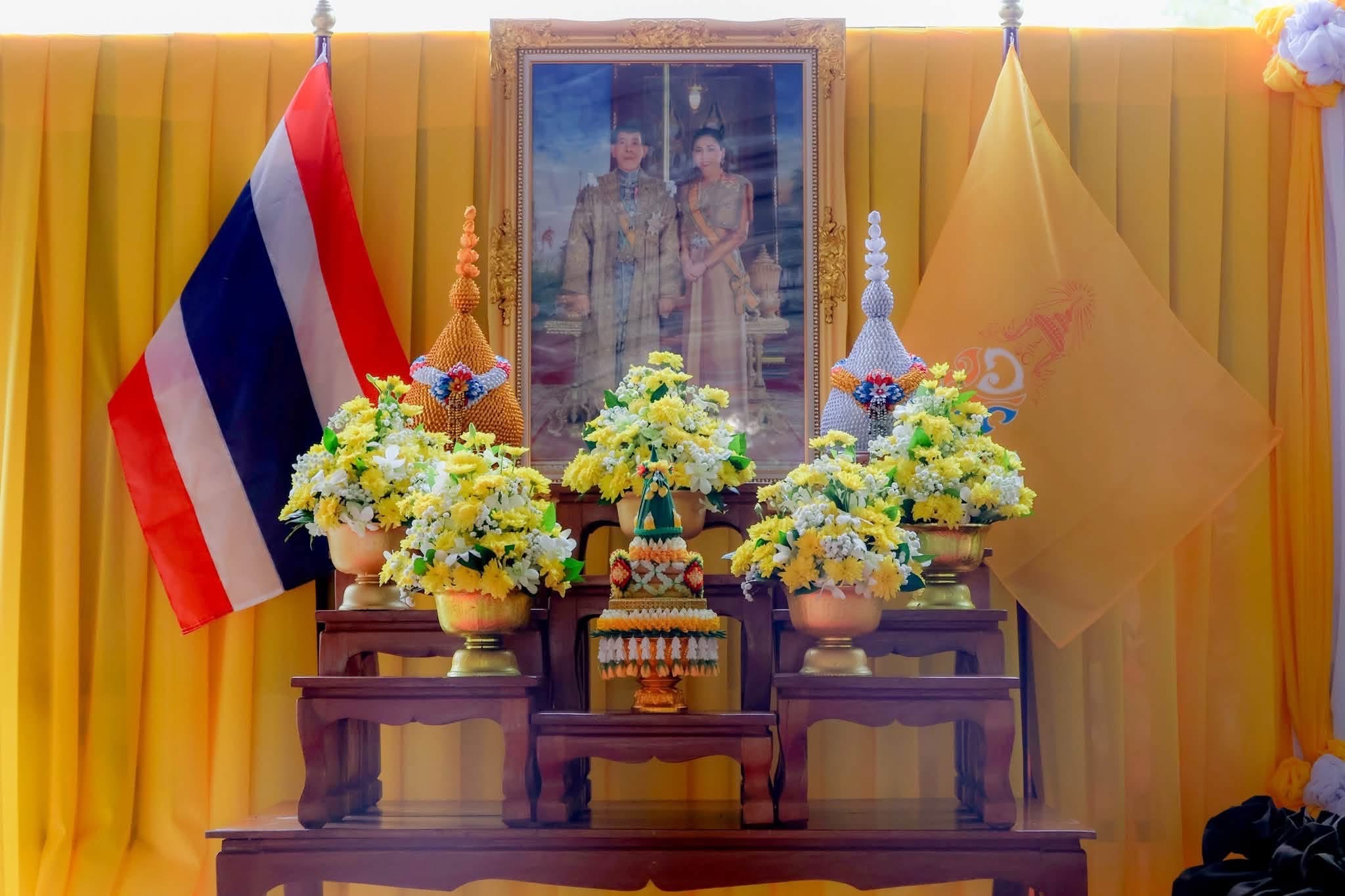 องคมนตรีลงพื้นที่ชายแดนใต้ เชิญสิ่งของพระราชทานมอบผู้ได้รับผลกระทบจากเหตุความไม่สงบ สร้างขวัญกำลังใจเจ้าหน้าที่–ประชาชน