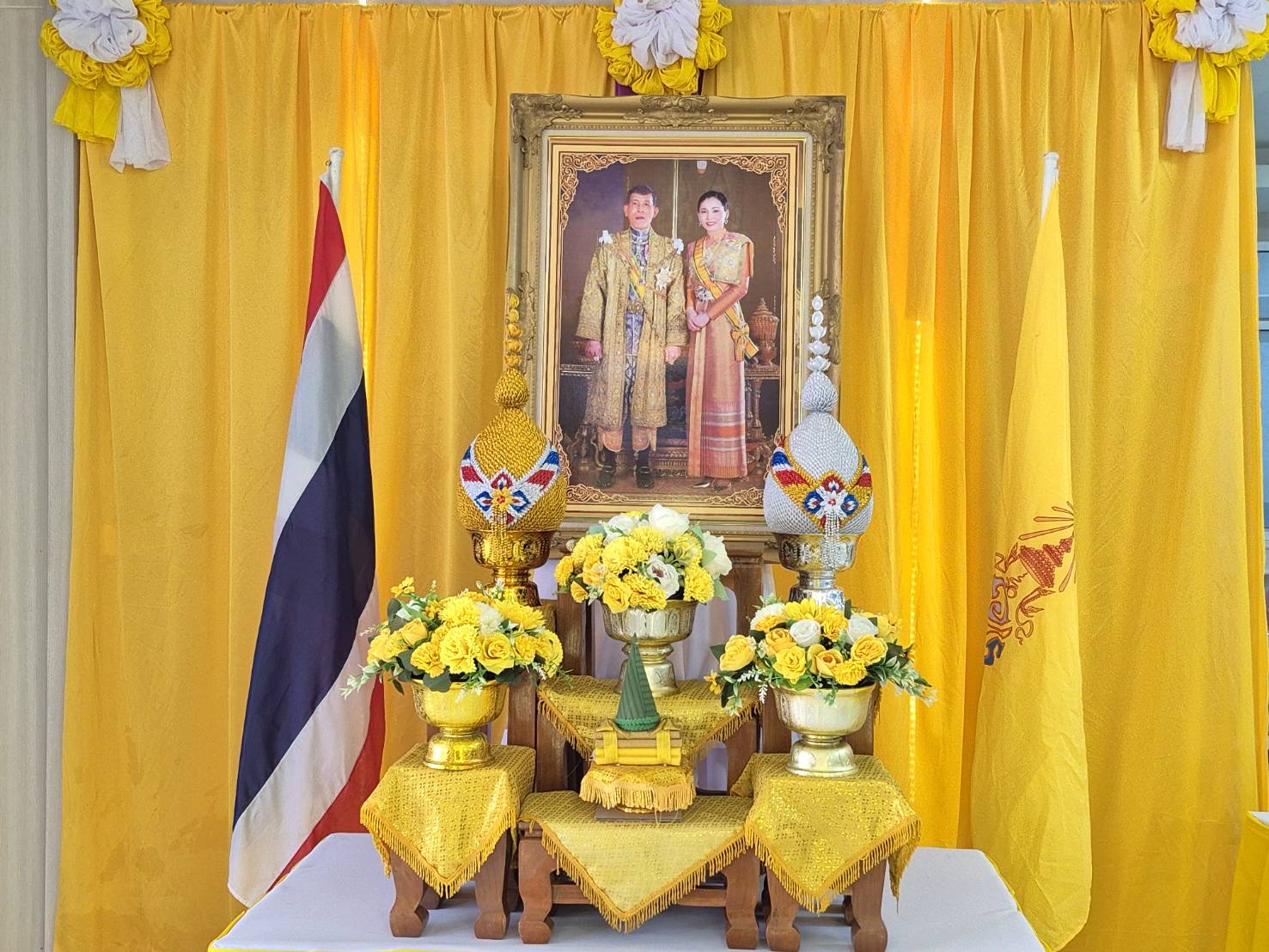 ผู้แทน ศอ.บต. เข้าเยี่ยมเจ้าหน้าที่ อส.ชคต. บันนังสตา ให้กำลังใจผู้บาดเจ็บจากเหตุคนร้ายขว้างระเบิดใส่ฐานปฏิบัติการ